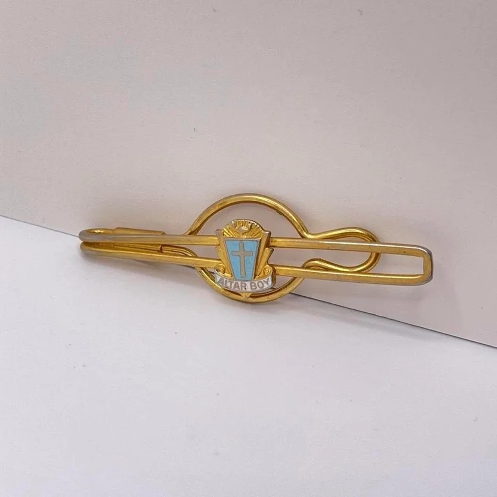 VTG 60s Oddity Tie Clip Altar Boy Gold Tone Cross Catholic Formal 1960s‎